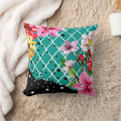 ブラジリカ |ティール(緑がかった色)ピンククアトレフォイルフローラ クッション (ブランケット)