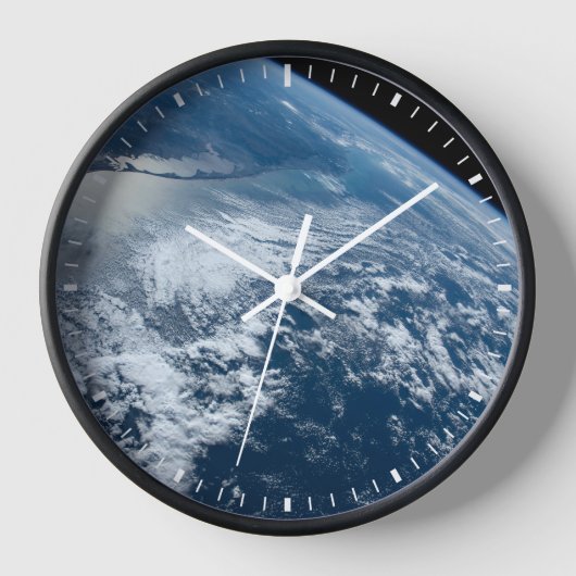 ブラジルのウルグアイ縁どの南端。 壁時計 (正面)