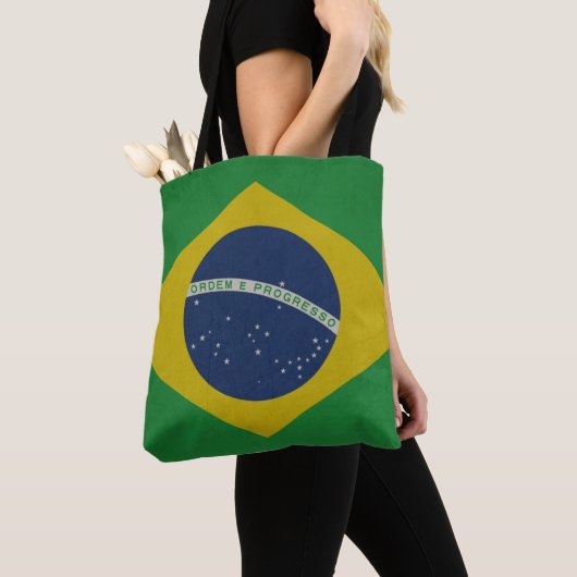 ブラジルの抽象的でグランジな旗のイラストレーション トートバッグ (クローズアップ)