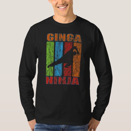 ブラジルダンス空手スポーツ戦闘機カポエ Tシャツ (正面)