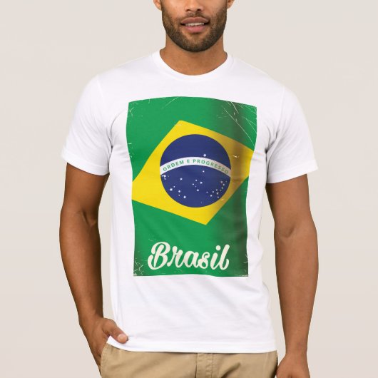 ブラジル国旗のヴィンテージ旅行ポスター Tシャツ (正面)