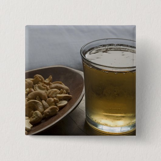 ブラジル。グラス1杯のさわやかなガラナのエネルギー 缶バッジ (正面)