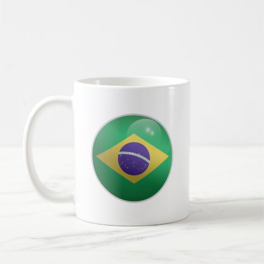 ブラジル 光沢のある円形の旗 コーヒーマグカップ (左)
