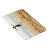 ブラジル.水着を着た素裸の男 マグネット (右側)