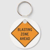 ブラストゾーン前方の道路標識 キーホルダー (正面)