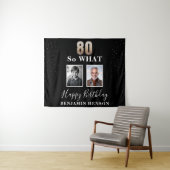 ブラックおもしろい80だから80番目の誕生日2写真 タペストリー (インサイチュ(横))
