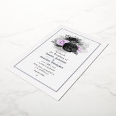 ブラックおよび薄紫結婚フローラのフォイル招待状 箔招待状 (回転した状態)
