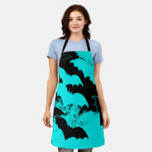 ブラックこうもりインティール（緑がかった色） エプロン (着用した状態)