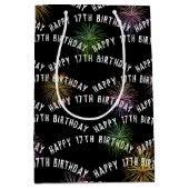 ブラックで17誕生日の花火を楽しむ ミディアムペーパーバッグ (正面)