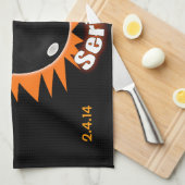 ブラックとオレンジの800シリーズ キッチンタオル (四つ折り)