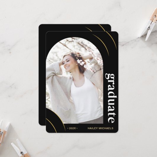 ブラックとゴールドのアーチ写真 卒業パーティー 招待状 (正面/裏面インサイチュ)