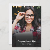 ブラックとゴールドのスクリプト 卒業パーティー 2 枚の写真 招待状 (裏面)