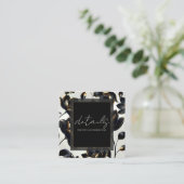 ブラックとゴールドのフラワーモチーフ グレージュの結婚式のディテール スクエア名刺 (スタンド正面)