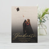 ブラックとゴールドの写真スクリプト 卒業パーティー 招待状 (スタンド正面)