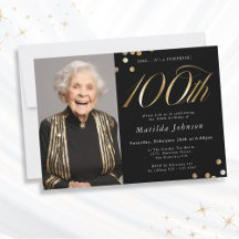 ブラックとゴールドの100歳の誕生日サプライズパーティーの写真