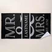 ブラックとシルバーのミセスパーソナライズされた. ビーチタオル (正面)