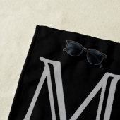 ブラックとシルバーのミセスパーソナライズされた. ビーチタオル (インサイチュ)