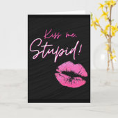 ブラックとピンクの引用文とキス-キス私、愚か! カード (黄色い花)