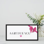 ブラックとホットピンクのハートロゴのギフト証明書 (スタンド正面)