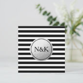 ブラックとホワイトのストライプ シルバーフォイル結婚式招待状 招待状 (スタンド正面)