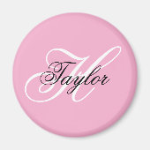 ブラックとホワイトのファンシーなモノグラム ピンク マグネット (正面)