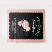 ブラックとホワイトの花のバチェロレッテパーティー タペストリー (正面(横))