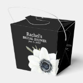 ブラックとホワイトの花のブライダルシャワー フェイバーボックス (裏面サイド)