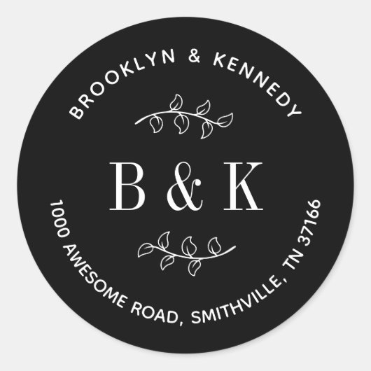 ブラックとホワイトの花柄 ウェディング カップル 返信先住所 ラウンドシール (正面)