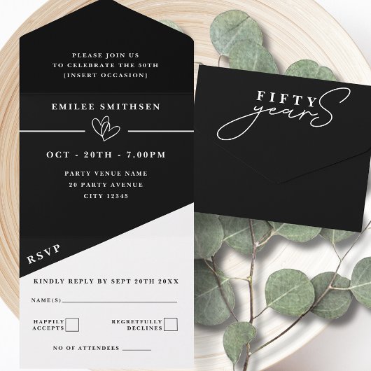 ブラックとホワイトの50歳の誕生日または記念日 オールインワン招待状