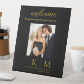 ブラックと金ゴールド結婚のフォトウェルカムサイン –  台座サイン (インサイチュ)