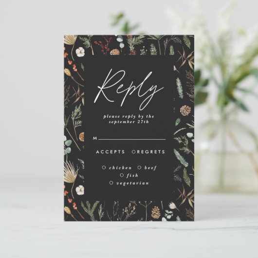 ブラックなムーディーフラワーボタニカルエレガントな結婚式の返信 招待状 (スタンド正面)