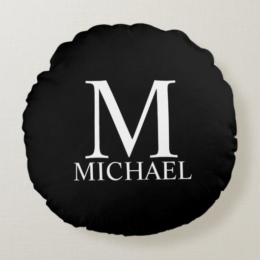 ブラックのオーダーメイドイニシャルと名前 ラウンドクッション (正面)