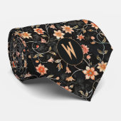 ブラックのネックタイにピンクの花模様 ネクタイ (ロール)