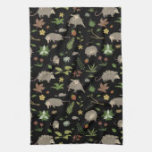 ブラックのベリーフィールドのポッサム キッチンタオル (縦)