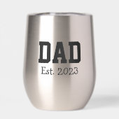 ブラックのボールドステンレススチール文字で"Dad Established" (背面)