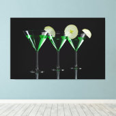 ブラックのマルティニ眼鏡のアップルカクテル キャンバスプリント (インサイチュ (ウッドフロア))