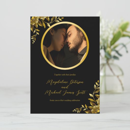 ブラックの個人用フォト金ゴールド円枠結婚枠 招待状 (スタンド正面)