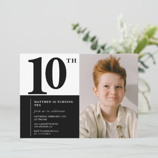 ブラックの大人っぽいおしゃれな10歳の誕生日招待状 招待状 (スタンド正面)