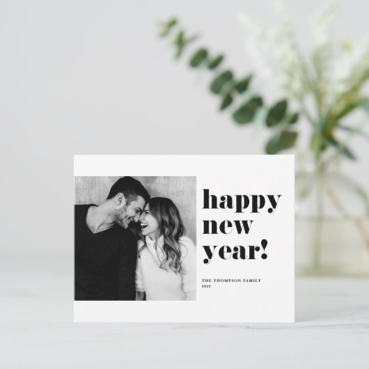ブラックはっきりしたはっきりしたタイポグラフィハッピーニューイヤー写真 シーズンポストカード (スタンド正面)