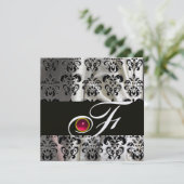 ブラックアイス シルク ダマスク クロス モノグラム ピンク ルビー 招待状 (スタンド正面)