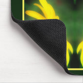 ブラックアイドスーザンデイジーフラワーパーソナライズされた マウスパッド (コーナー)