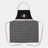 ブラックアイレットとピンクモノグラム エプロン (正面)