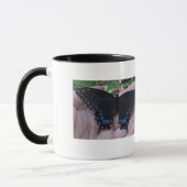 ブラックアゲハチョウキャタピラー/バタフライマグカップ マグカップ (左)