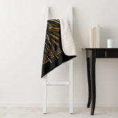 ブラックアダム三角柱グラフィック シェルパブランケット (インサイチュ)