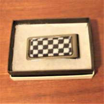 ブラックアンドグレー市松模様にアーティサンクロシェプリント