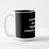 ブラックアンドホワイトのミニマリストでおかしいコーヒー名言マグ ツートーンマグカップ (左)