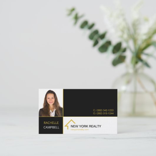 ブラックアンド金ゴールドエステ実在ートの名刺 名刺 (スタンド正面)