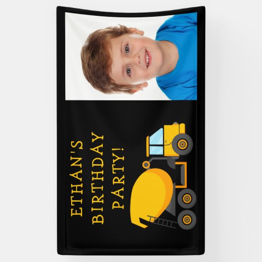 ブラックイエローセメントトラックチャイルドの誕生日写真 横断幕 (縦)