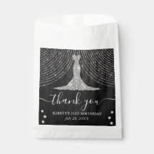 ブラックウッド誕生日パーティーにシルバーダイヤモンドドレス