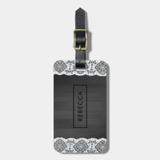 ブラックウッド&ホワイトヴィンテージレースモノグラム ラゲッジタグ (正面縦)